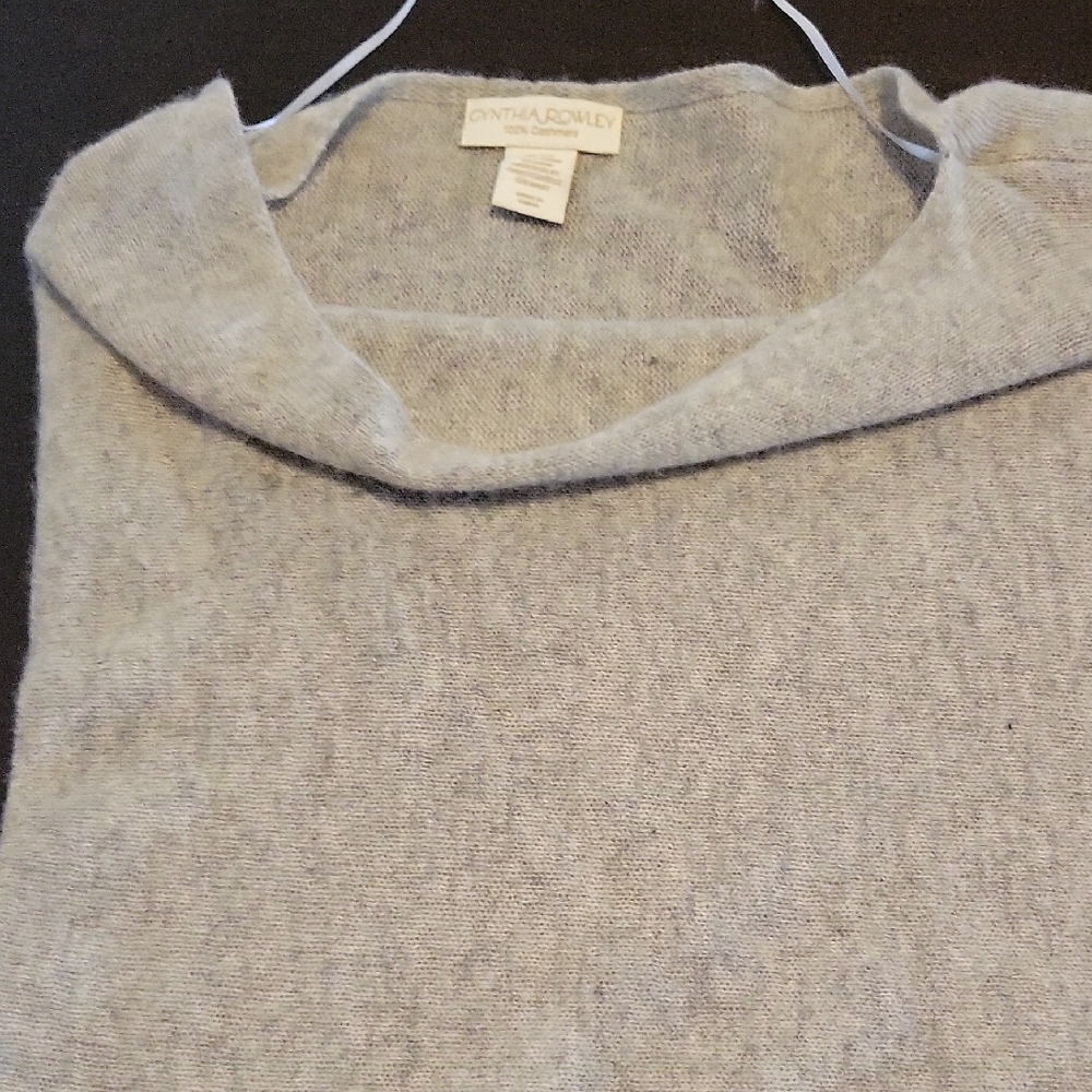 Cynthia Rowley 100% Cashmere Heathered Cream Wrap/Shawl